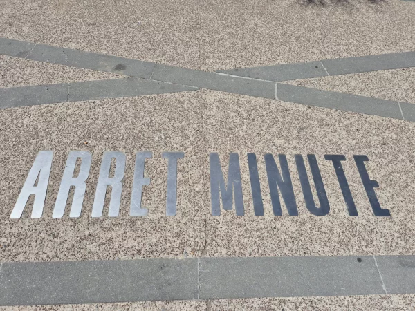 Lettres de voirie en inox 316L bross&eacute;